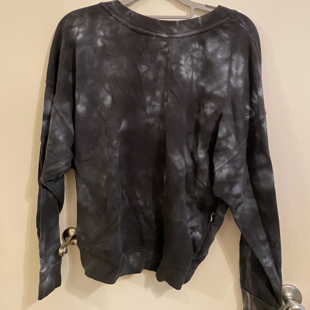 Joy lab tie dye sweatshirt